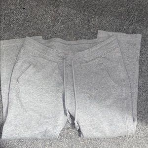 grey sweatpants